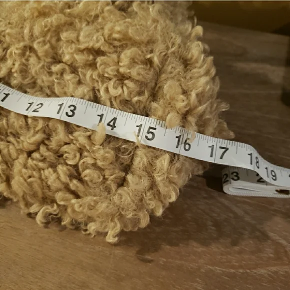 NEW! Cozy Beige Shearling Hobo Bag - Picture 6 of 11